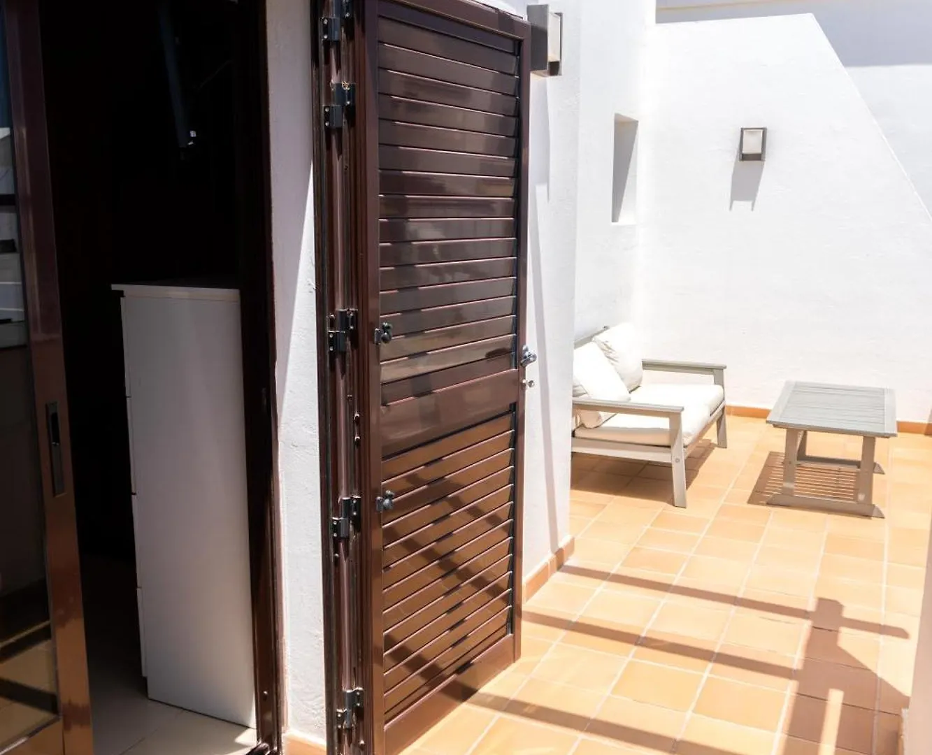 Beautiful And Luxurious Villa With Heated Pool And Free Wi-Fi In Playa Blanca. 0*, Playa Blanca (Lanzarote)