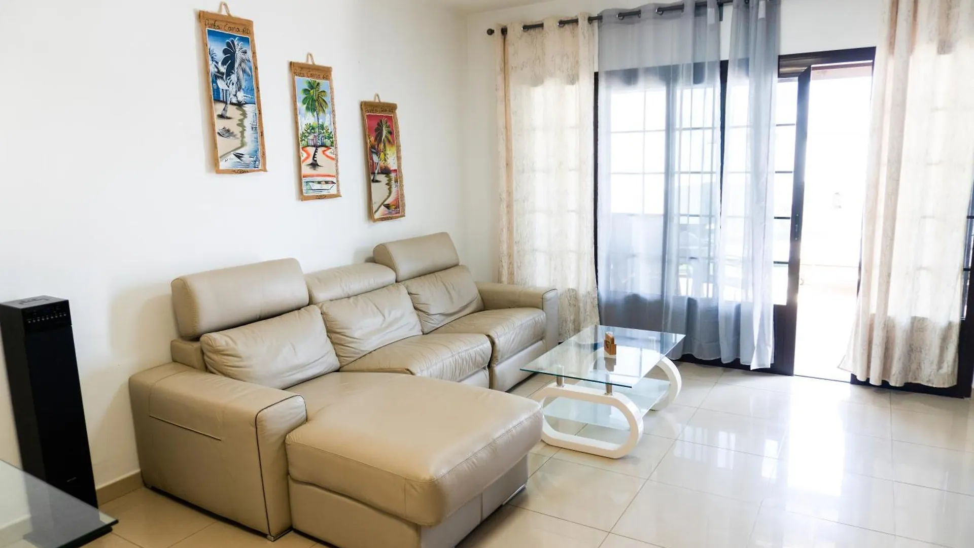 Beautiful And Luxurious Villa With Heated Pool And Free Wi-Fi In Playa Blanca. 0*, Playa Blanca (Lanzarote) Spain